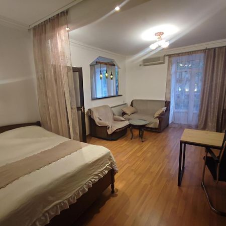 Apartments On Sayat-Nova 14 Erivan Dış mekan fotoğraf